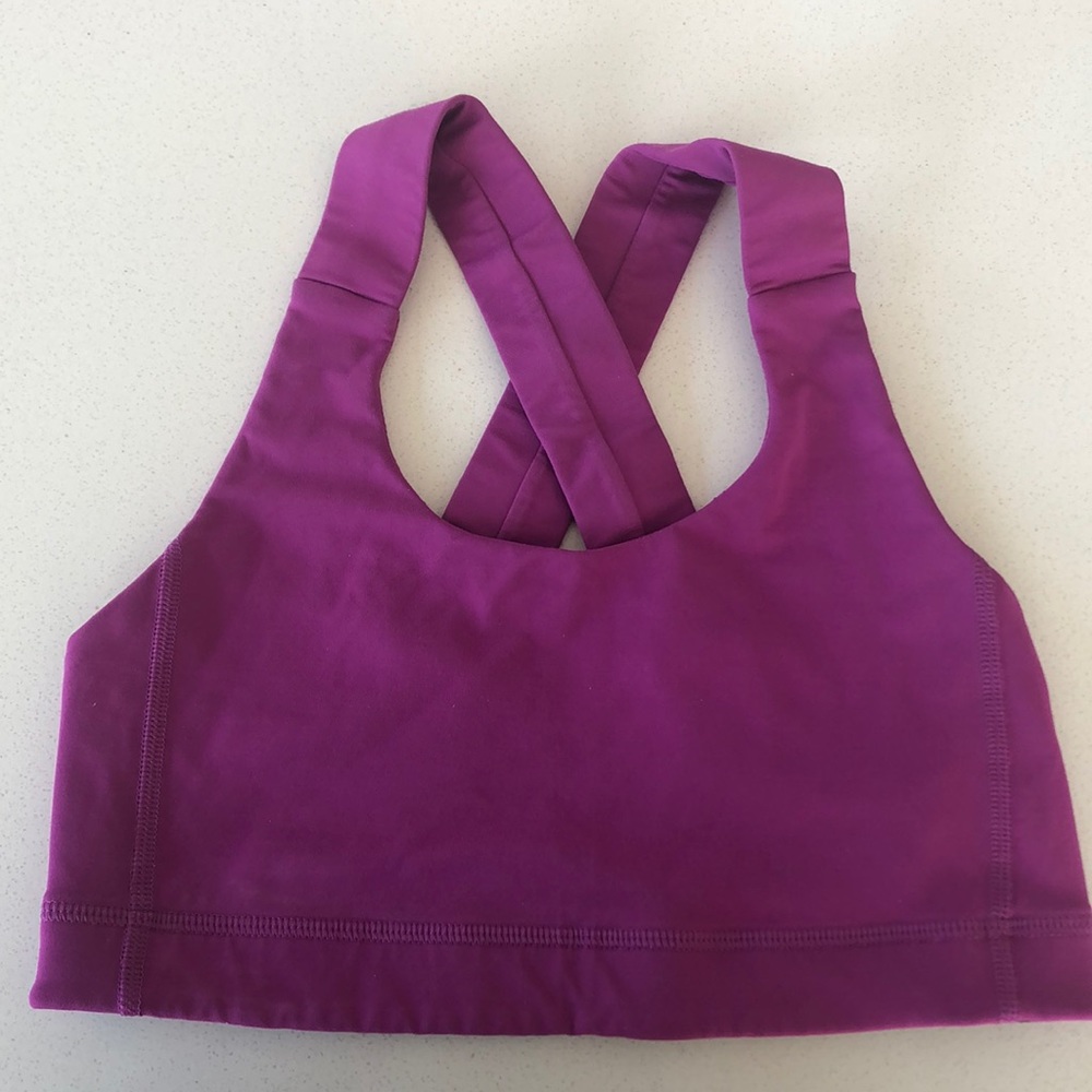 Lululemon sports bra